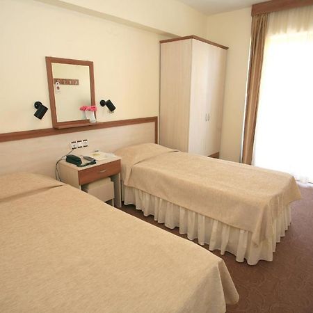 Saturn Hotel Kuşadası Ngoại thất bức ảnh