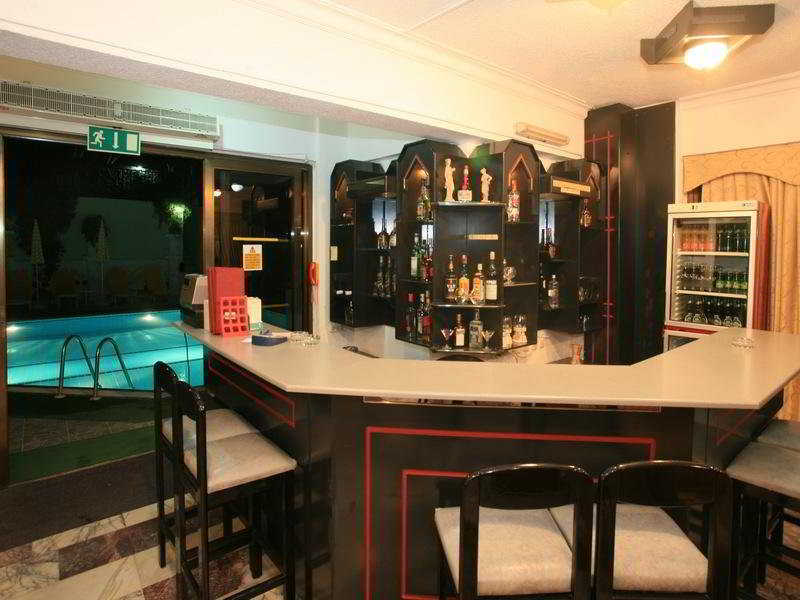 Saturn Hotel Kuşadası Ngoại thất bức ảnh