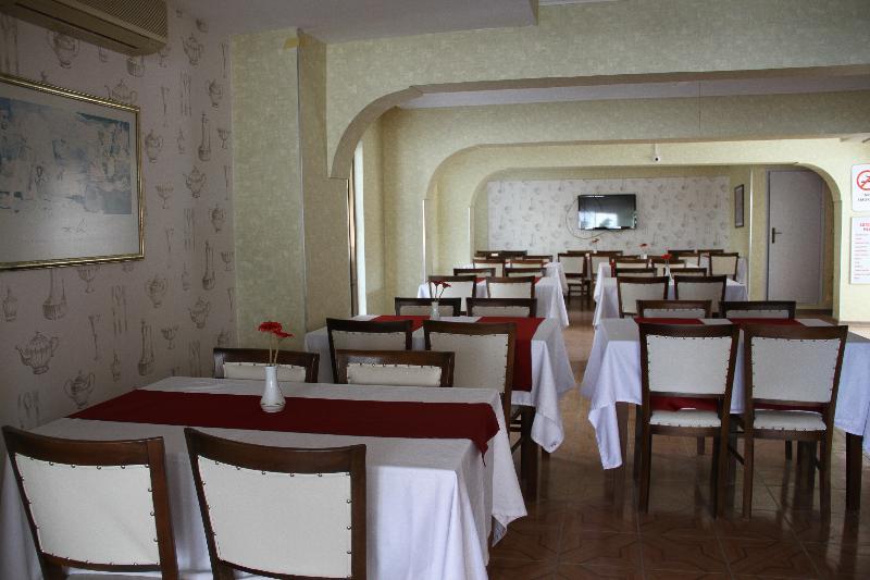 Saturn Hotel Kuşadası Ngoại thất bức ảnh