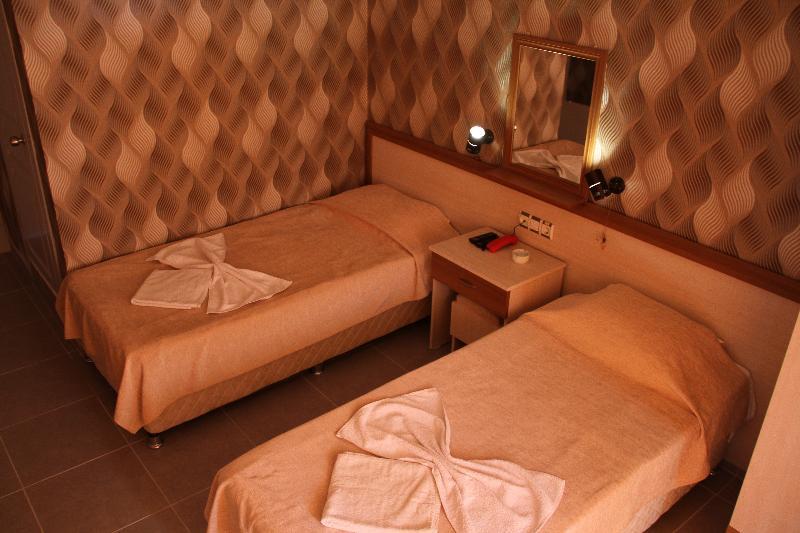 Saturn Hotel Kuşadası Ngoại thất bức ảnh