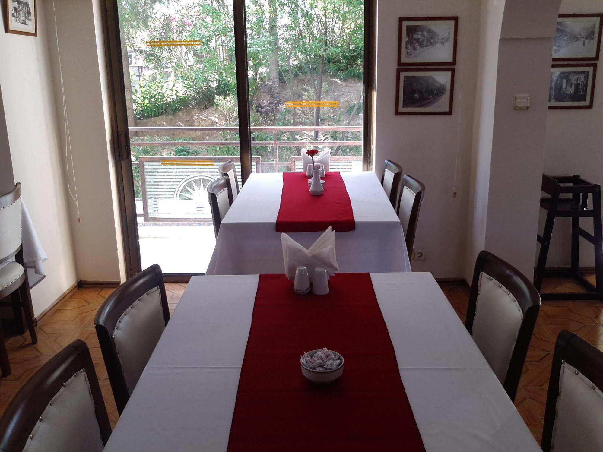 Saturn Hotel Kuşadası Ngoại thất bức ảnh