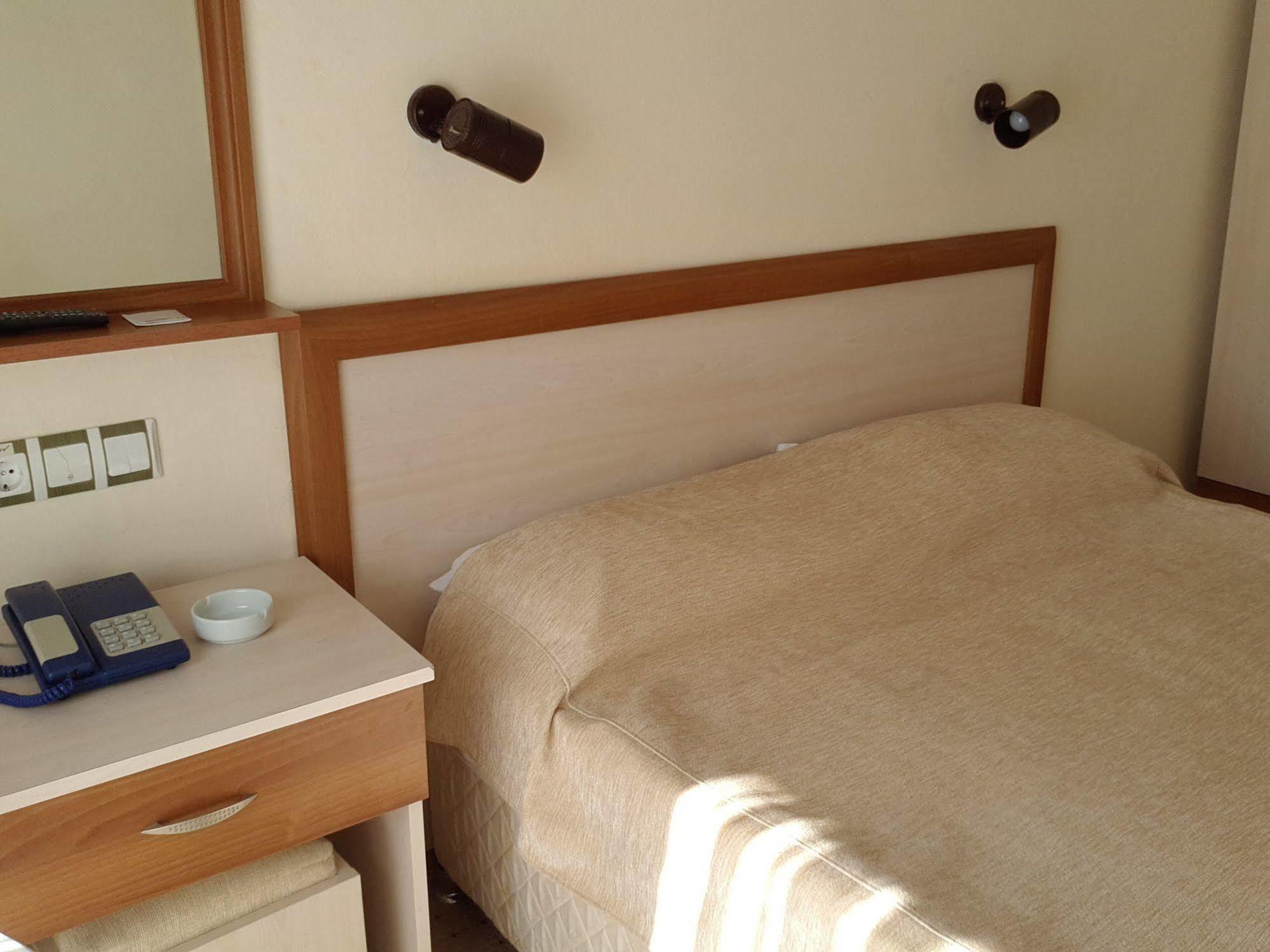 Saturn Hotel Kuşadası Ngoại thất bức ảnh