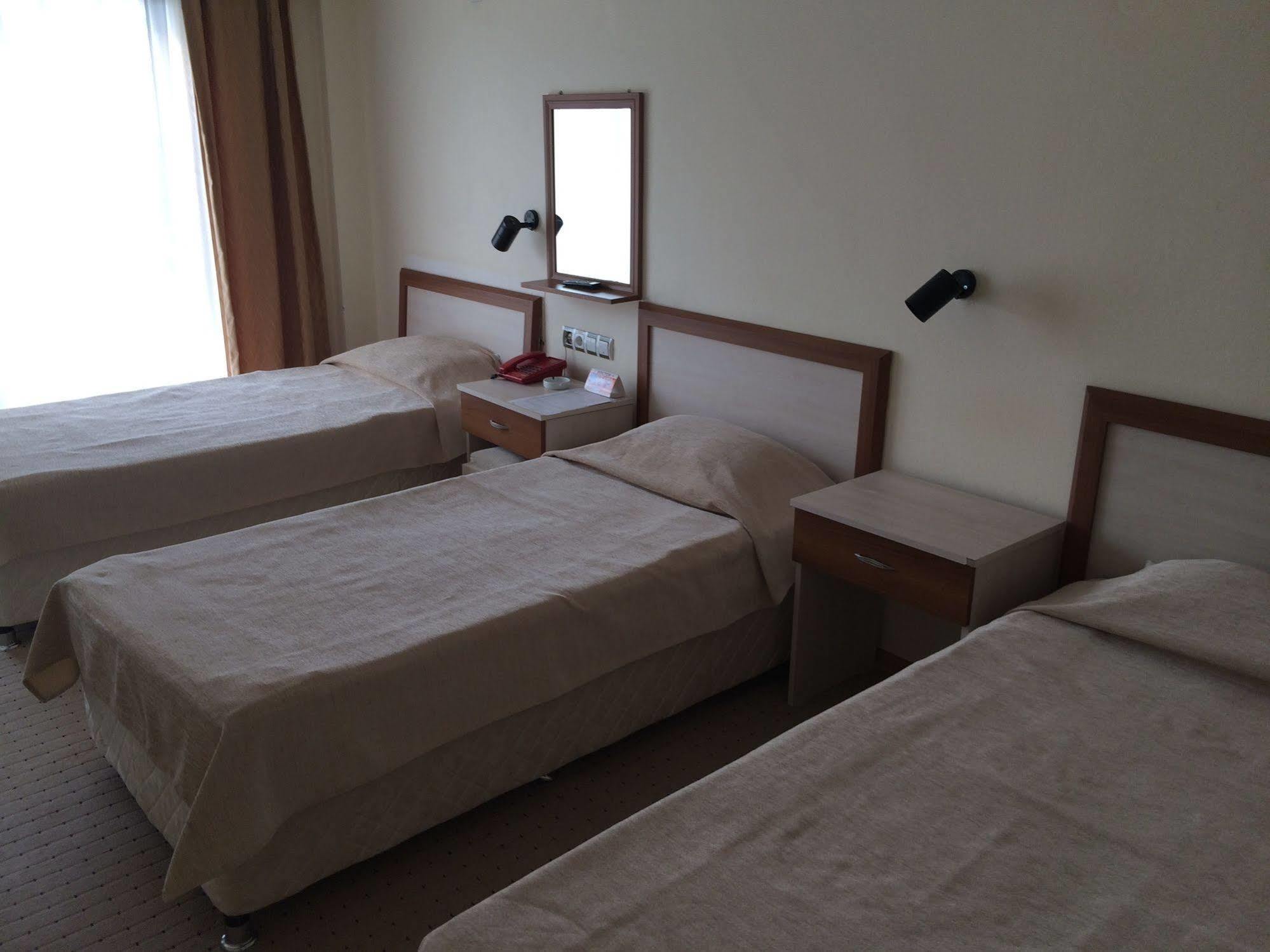 Saturn Hotel Kuşadası Ngoại thất bức ảnh