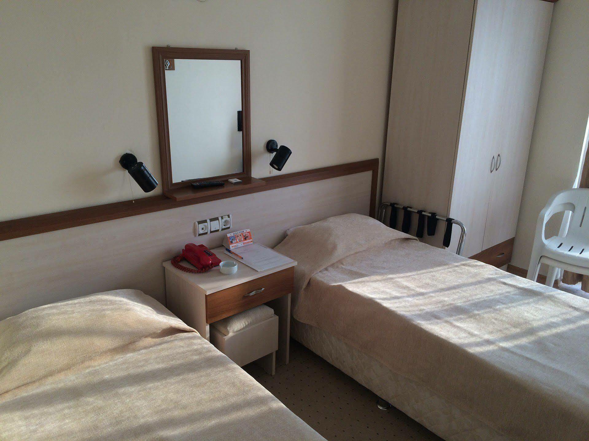 Saturn Hotel Kuşadası Ngoại thất bức ảnh