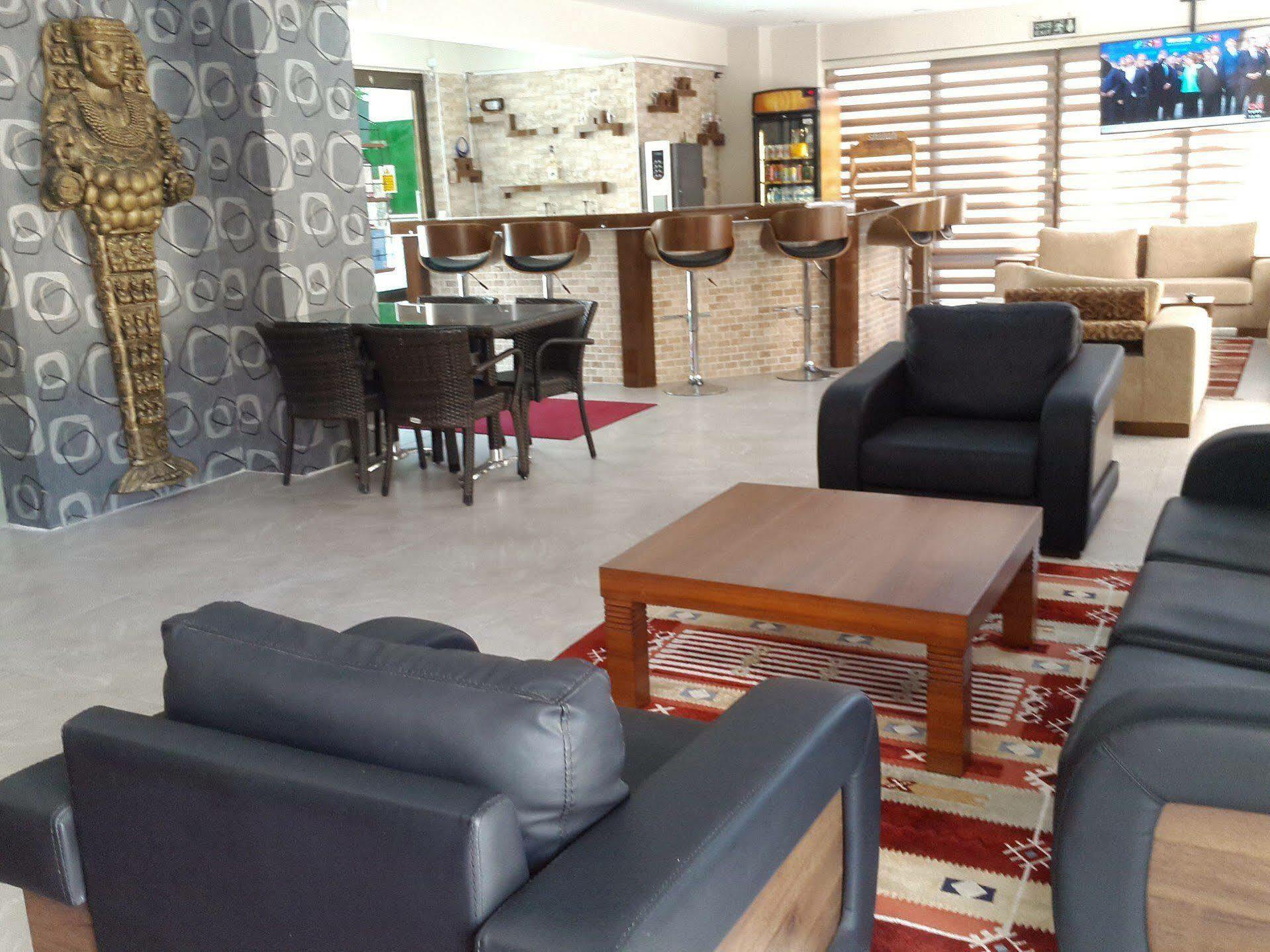 Saturn Hotel Kuşadası Ngoại thất bức ảnh