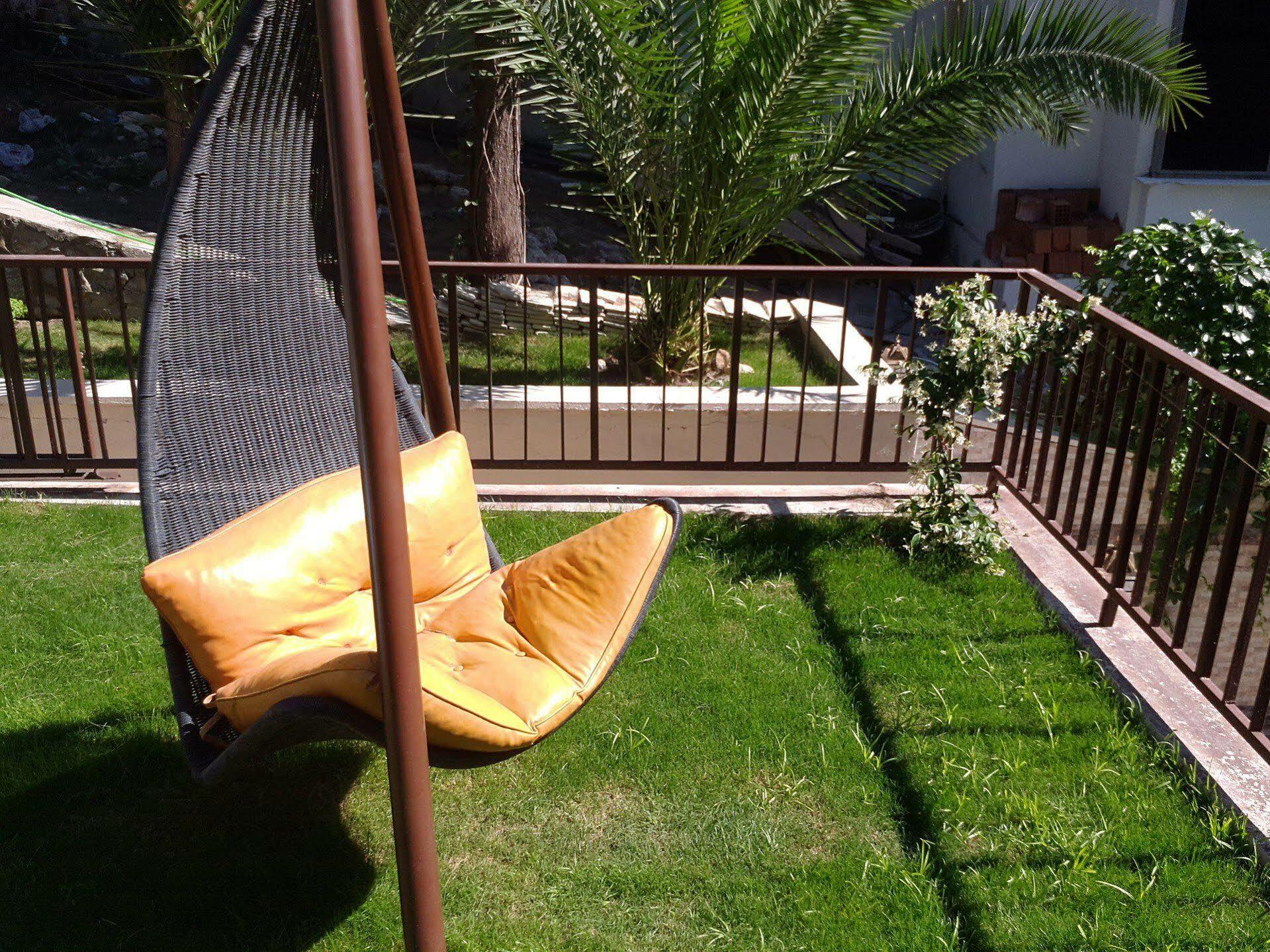 Saturn Hotel Kuşadası Ngoại thất bức ảnh